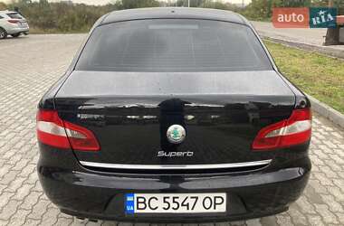 Лифтбек Skoda Superb 2011 в 