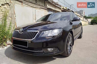 Лифтбек Skoda Superb 2013 в Харькове