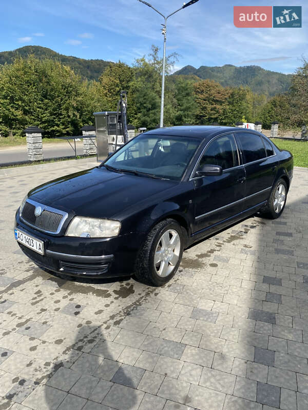 Skoda Superb 2003
