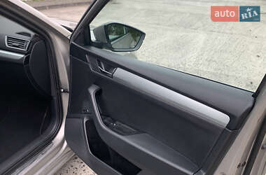 Лифтбек Skoda Superb 2017 в 