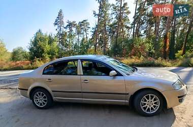 Лифтбек Skoda Superb 2004 в Богодухове
