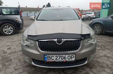 Универсал Skoda Superb 2010 в Шептицькому