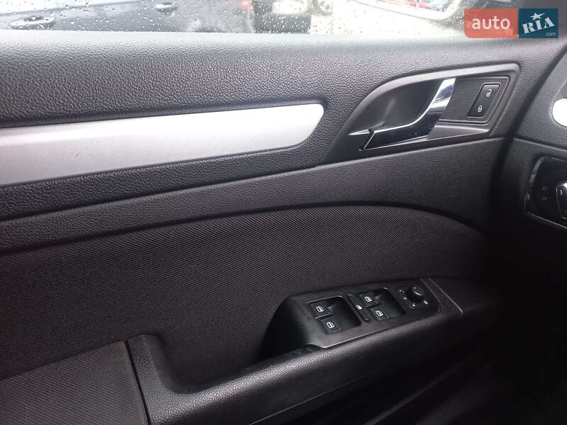 Универсал Skoda Superb 2010 в Шептицькому