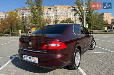 Лифтбек Skoda Superb 2012 в 