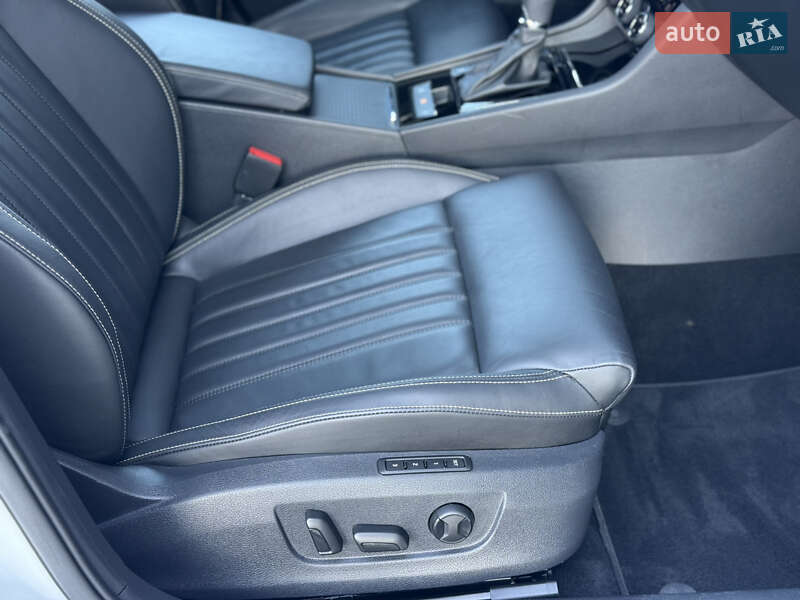 Лифтбек Skoda Superb 2023 в Броварах