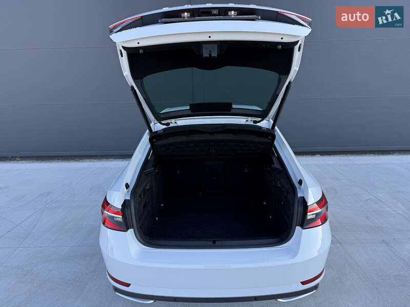Лифтбек Skoda Superb 2023 в Броварах
