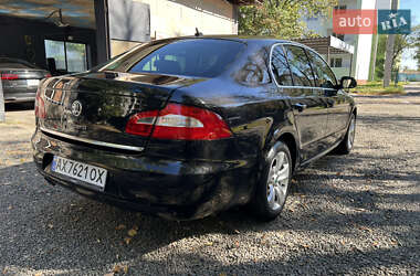 Лифтбек Skoda Superb 2010 в 