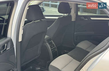 Лифтбек Skoda Superb 2012 в 
