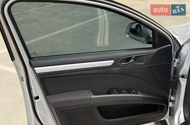 Лифтбек Skoda Superb 2012 в 