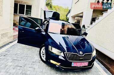 Универсал Skoda Superb 2018 в 