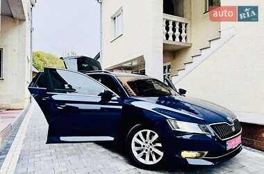 Универсал Skoda Superb 2018 в 