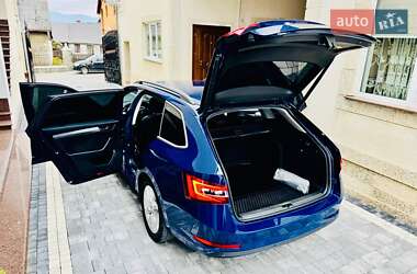 Универсал Skoda Superb 2018 в 