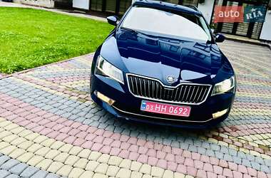Универсал Skoda Superb 2018 в 