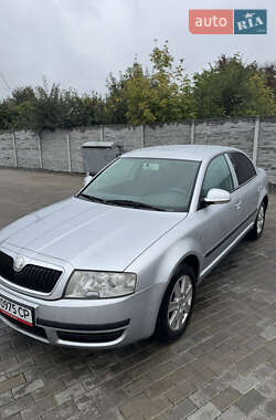 Лифтбек Skoda Superb 2008 в 