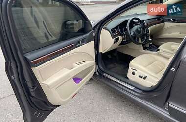 Лифтбек Skoda Superb 2011 в 