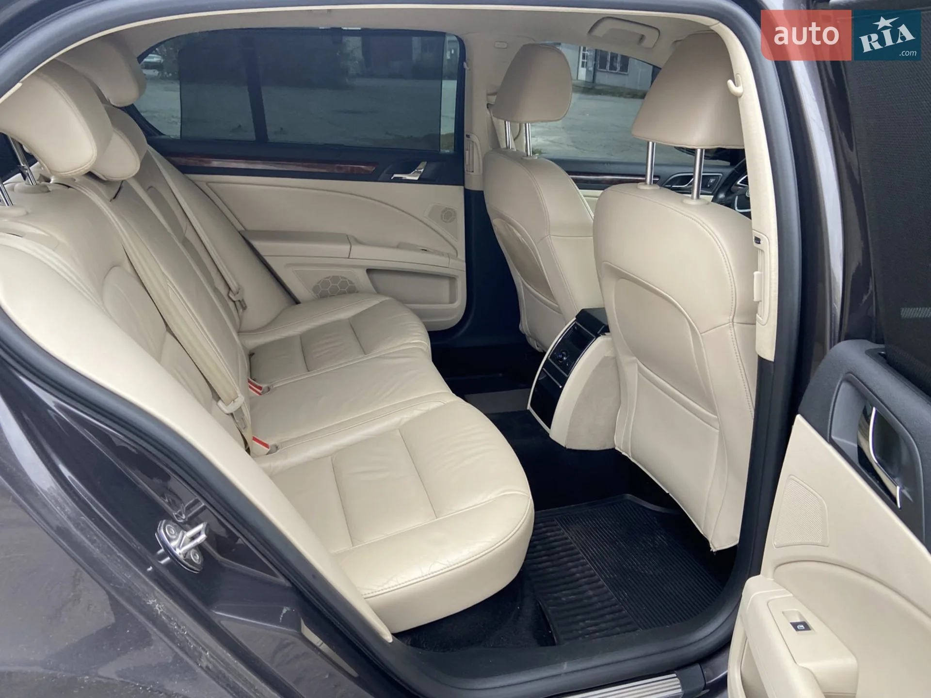2011 Skoda Superb - мініатюра 17