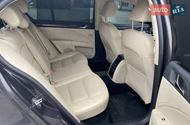 Лифтбек Skoda Superb 2011 в 