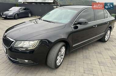 Лифтбек Skoda Superb 2015 в 