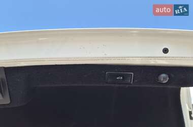 Лифтбек Skoda Superb 2015 в 