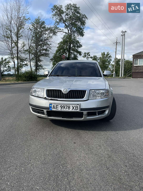 Лифтбек Skoda Superb 2007 в 