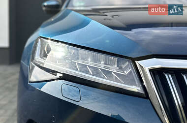 Лифтбек Skoda Superb 2019 в 