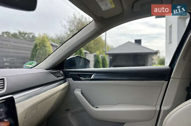 Лифтбек Skoda Superb 2019 в 