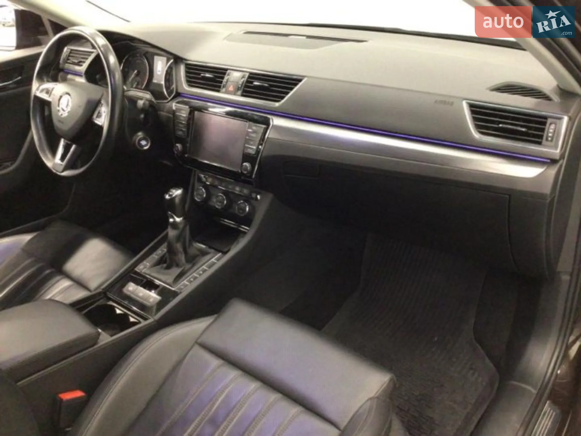 2017 Skoda Superb - мініатюра 12