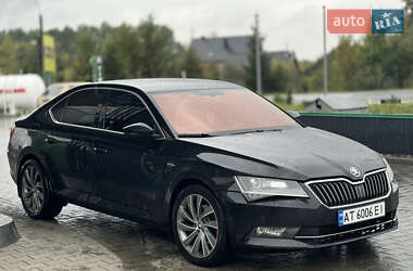 Лифтбек Skoda Superb 2016 в 