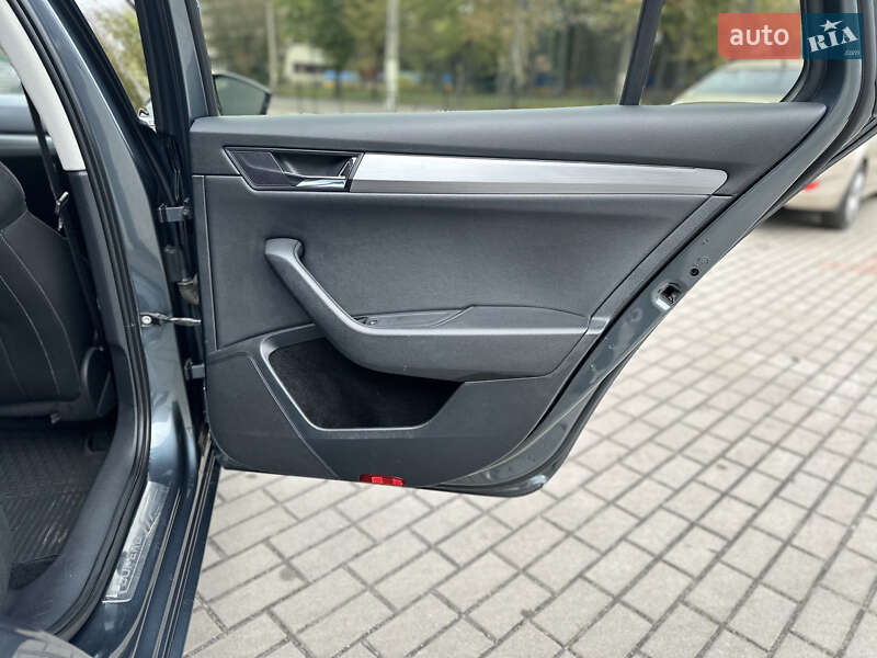 Универсал Skoda Superb 2016 в Житомире