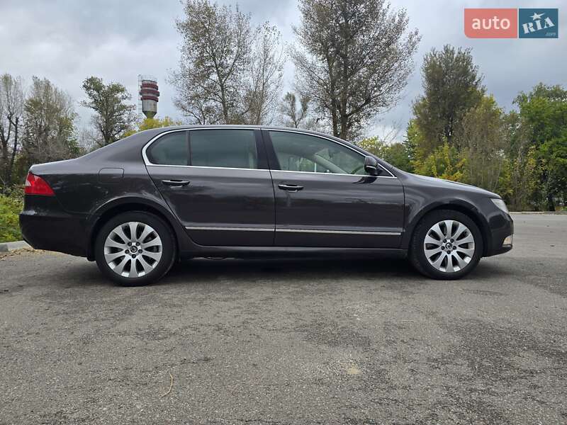 Лифтбек Skoda Superb 2010 в Киеве фото 5 Лифтбек Skoda Superb 2010 в Киеве