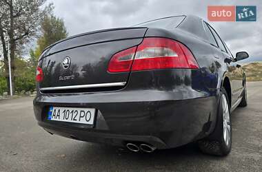 Лифтбек Skoda Superb 2010 в 