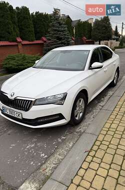 Лифтбек Skoda Superb 2020 в 