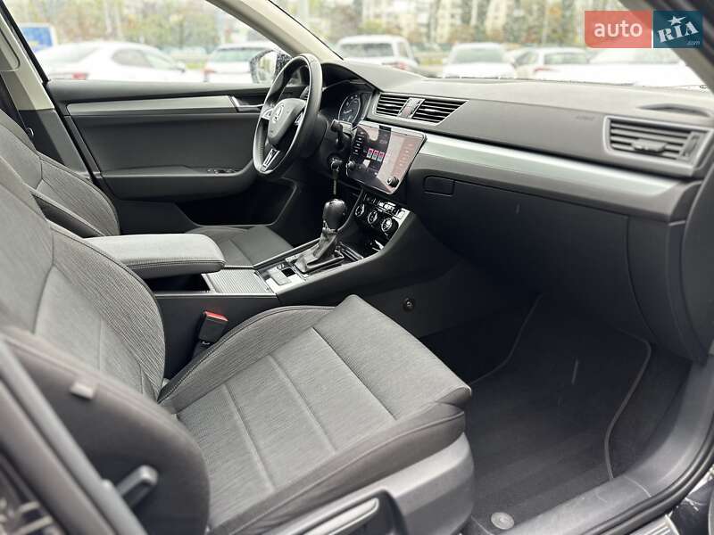 Универсал Skoda Superb 2017 в Киеве фото 13 Универсал Skoda Superb 2017 в Киеве