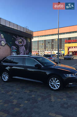 Универсал Skoda Superb 2017 в 