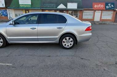 Лифтбек Skoda Superb 2011 в 