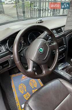 Лифтбек Skoda Superb 2012 в 
