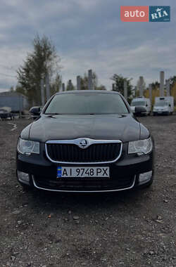 Лифтбек Skoda Superb 2013 в 