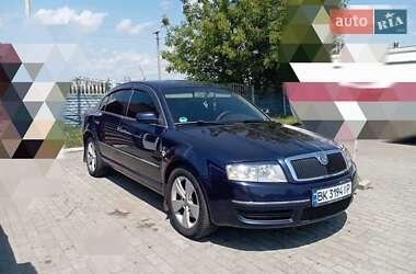 Лифтбек Skoda Superb 2003 в 