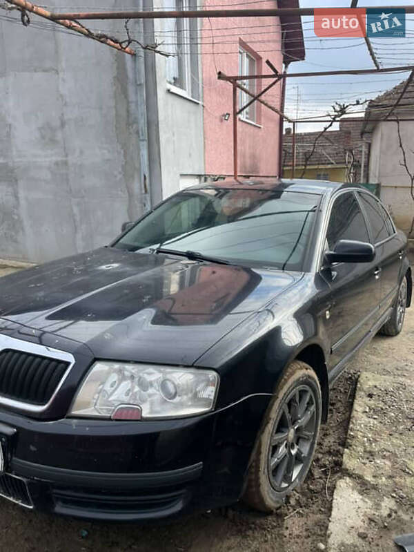 Лифтбек Skoda Superb 2006 в Мукачево