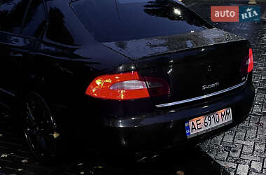 Лифтбек Skoda Superb 2009 в 