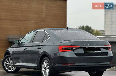 Лифтбек Skoda Superb 2020 в 