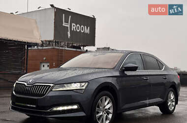 Лифтбек Skoda Superb 2020 в 