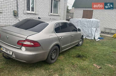 Лифтбек Skoda Superb 2011 в 