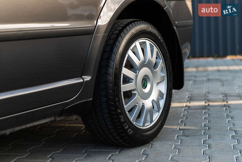 Лифтбек Skoda Superb 2005 в Мукачево фото 4 Лифтбек Skoda Superb 2005 в Мукачево