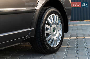 Ліфтбек Skoda Superb 2005 в 