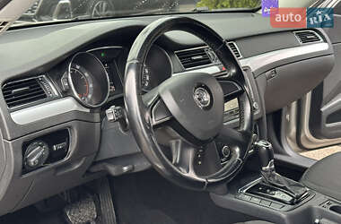 Лифтбек Skoda Superb 2014 в 