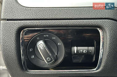 Лифтбек Skoda Superb 2014 в 