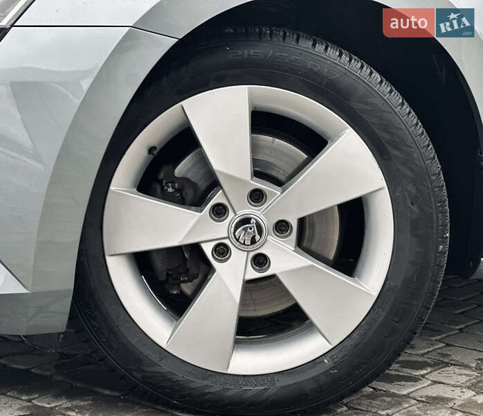 Универсал Skoda Superb 2018 в Львове
