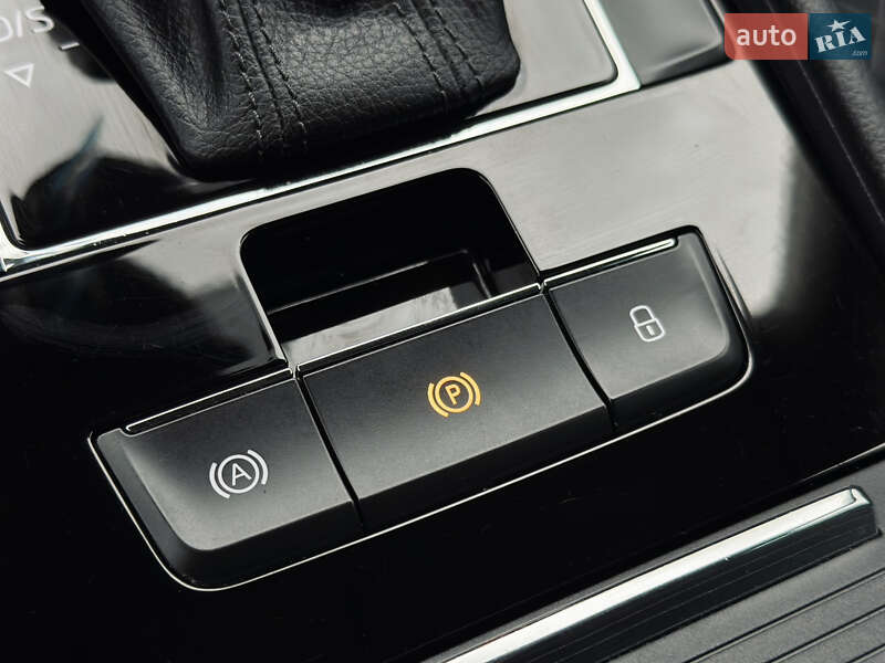 Универсал Skoda Superb 2018 в Львове