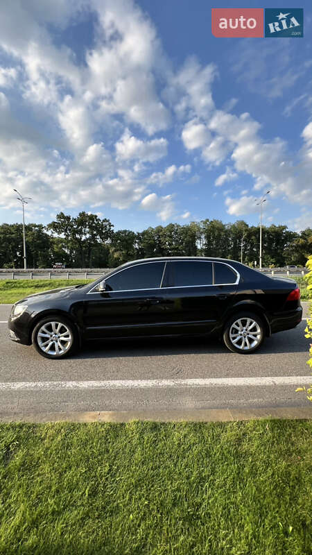 Лифтбек Skoda Superb 2013 в Киеве